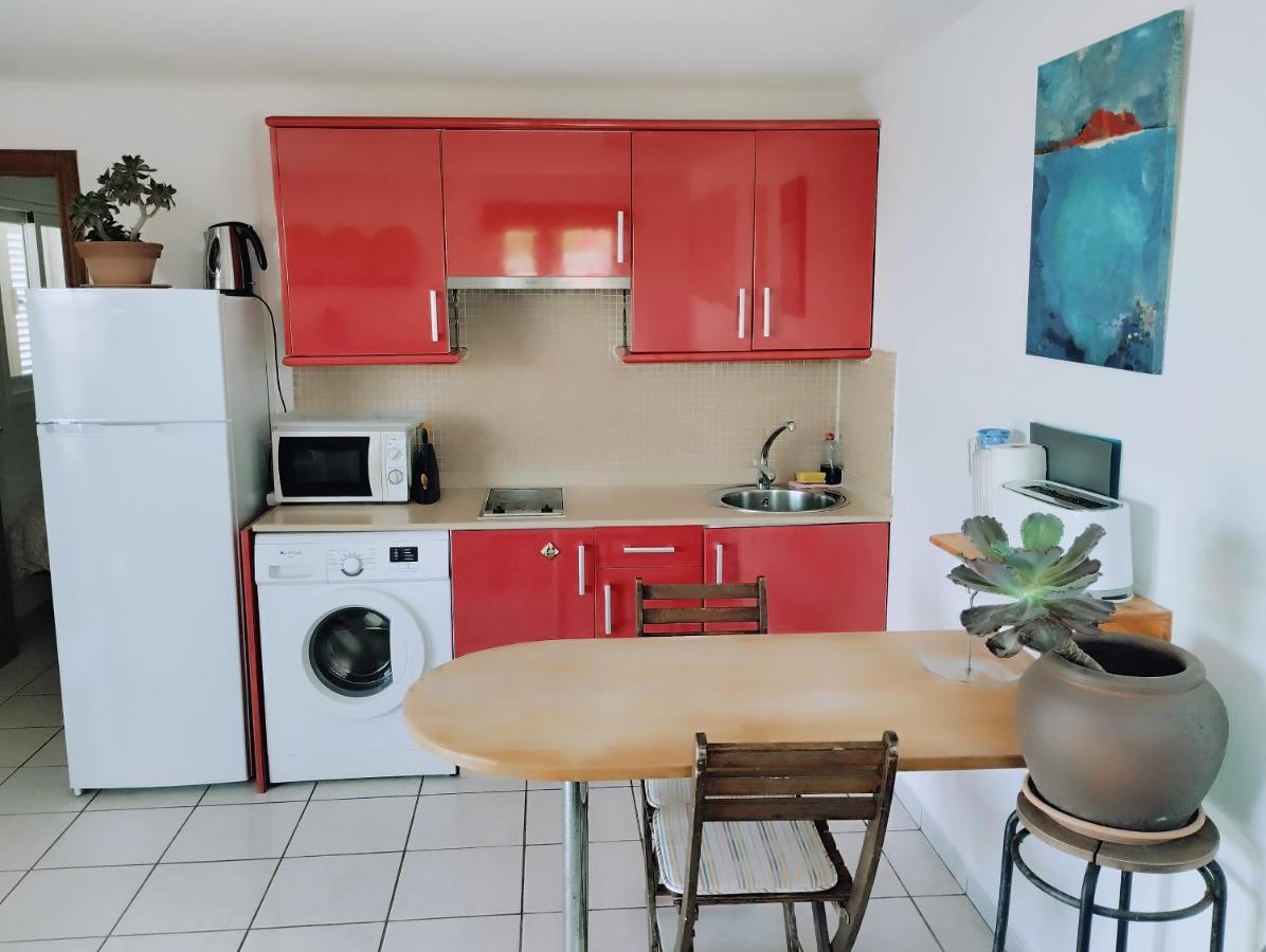 Beautiful Small Bungalow, Amazing Views And Garden Famara Ngoại thất bức ảnh