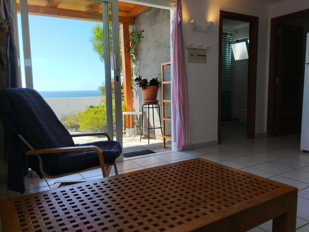 Beautiful Small Bungalow, Amazing Views And Garden Famara Ngoại thất bức ảnh
